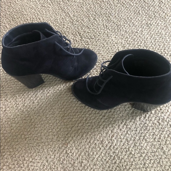 CALL IT SPRING “Borovsky” Suede Booties - Picture 4 of 8